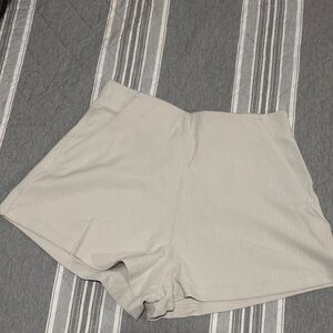 Lululemon Softstreme Ribbed Shorts Bone